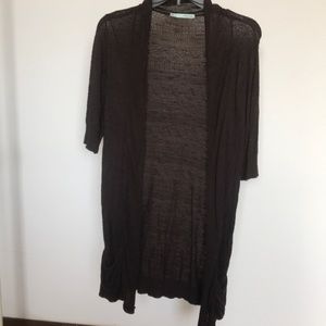 Short sleeve sweater